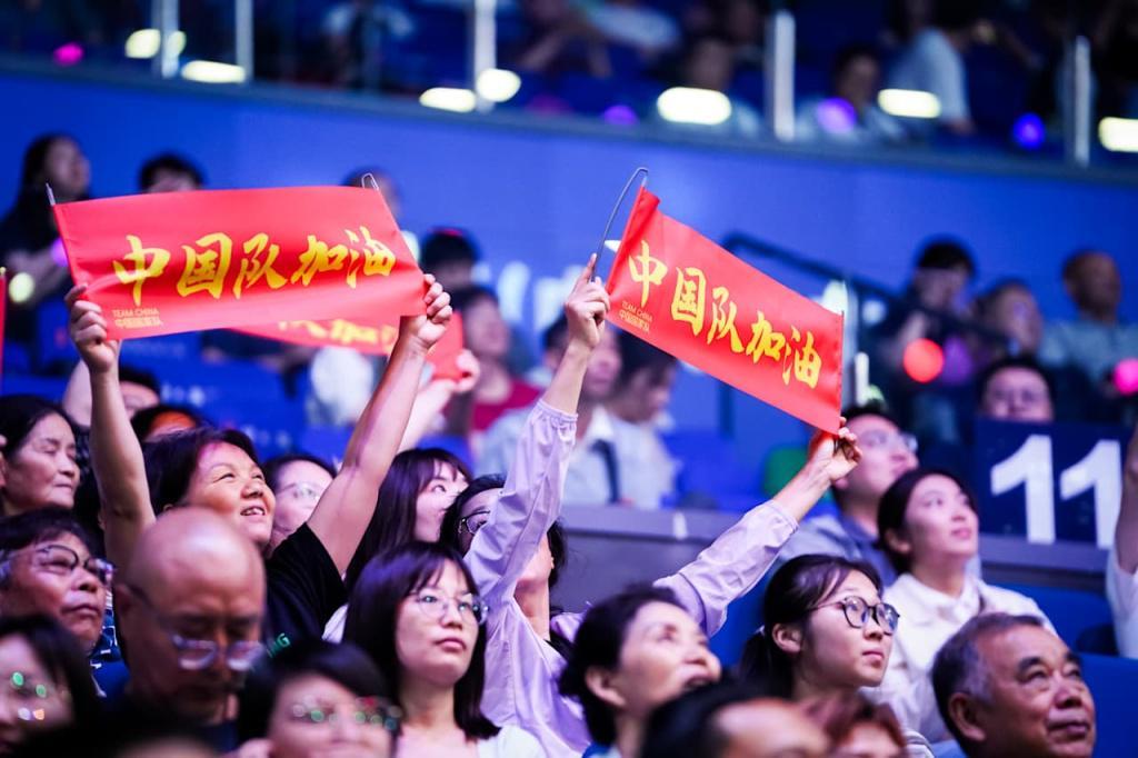 爱游戏体育官方入口-世界联赛未能赢下开门红，年轻的中国女排需要快速成长